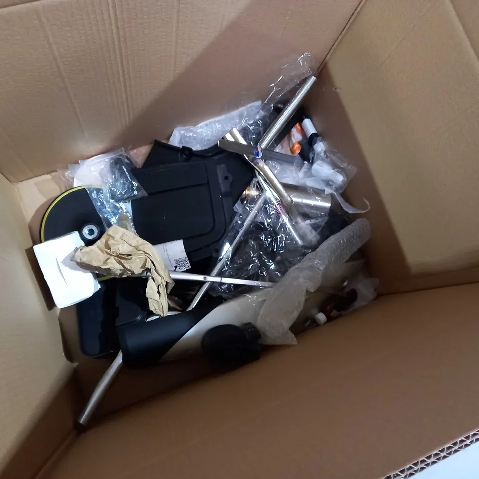 BOX OF ASSORTED ITEMS TO INCLUDE: OIL FILTER, CAR KEY, 100 PERCENT BUTYL INNER TUBE ETC 