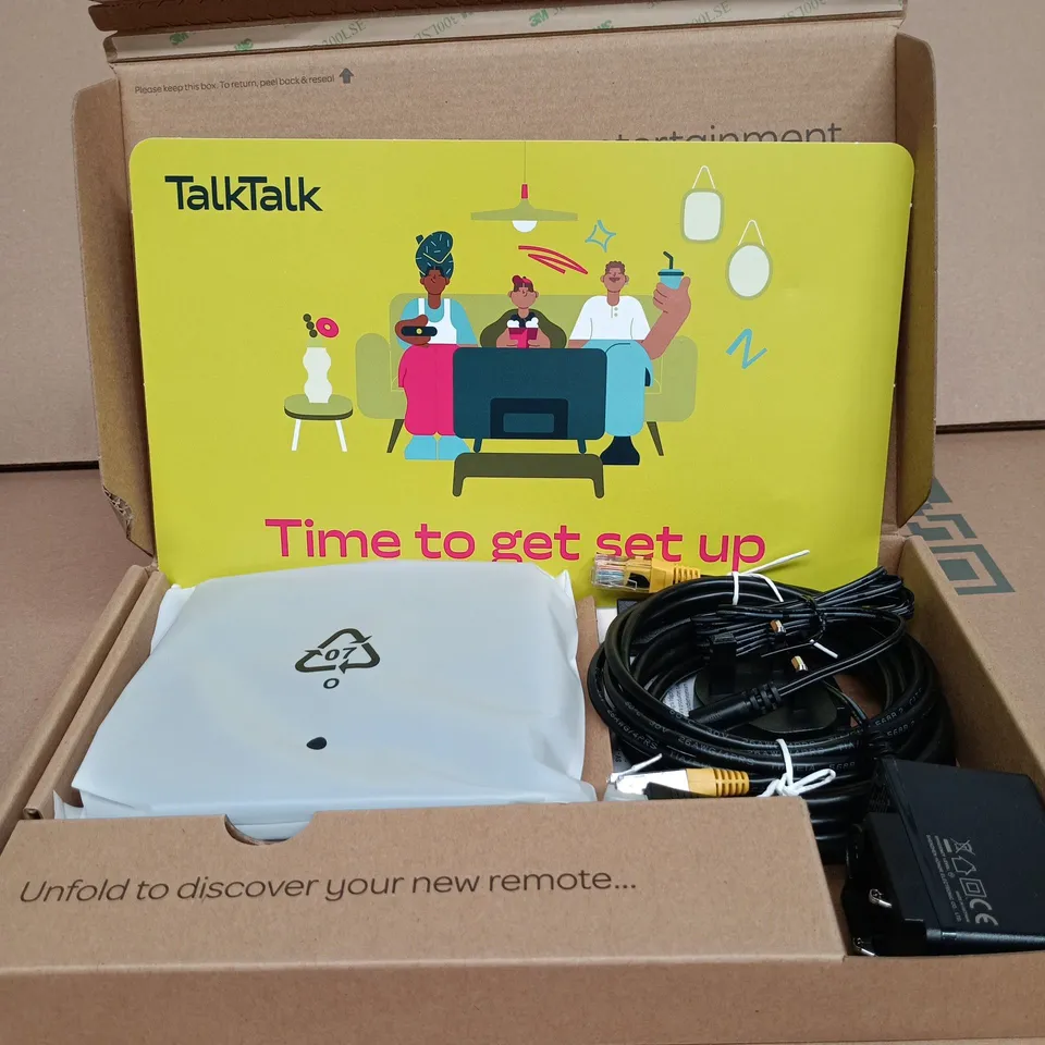 TOTE OF APPROXIMATELY 10 ASSORTED ITEMS INCLUDING TALK TALK WIFI ROUTER KIT, SKY ETHERNET CABLE AND WIRE 