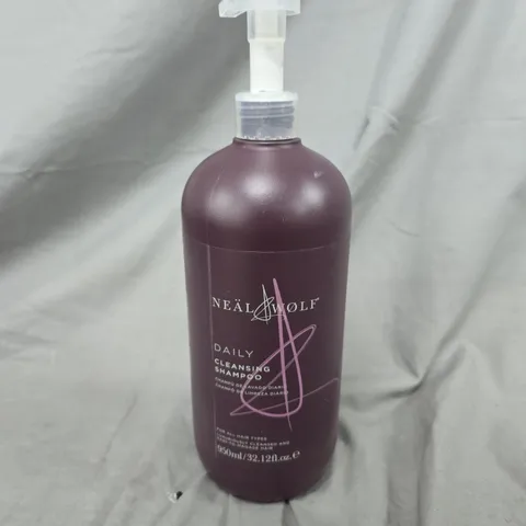 NEAL WOLF DAILY CLEANSING SHAMPOO (950ML)