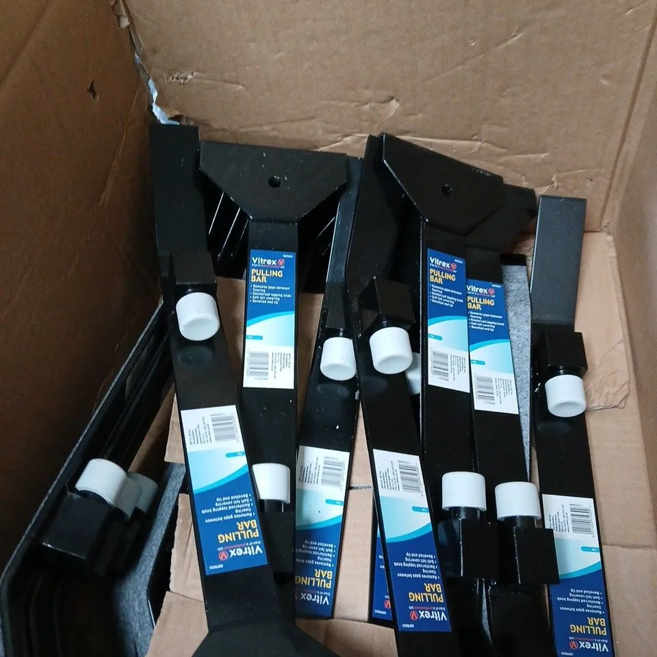 BOX OF APPROXIMATELY 15 X VITREX PULLING BAR