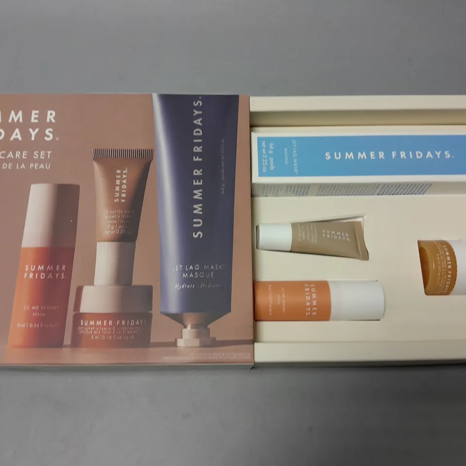 SUMMER FRIDAYS THE SKINCARE SET