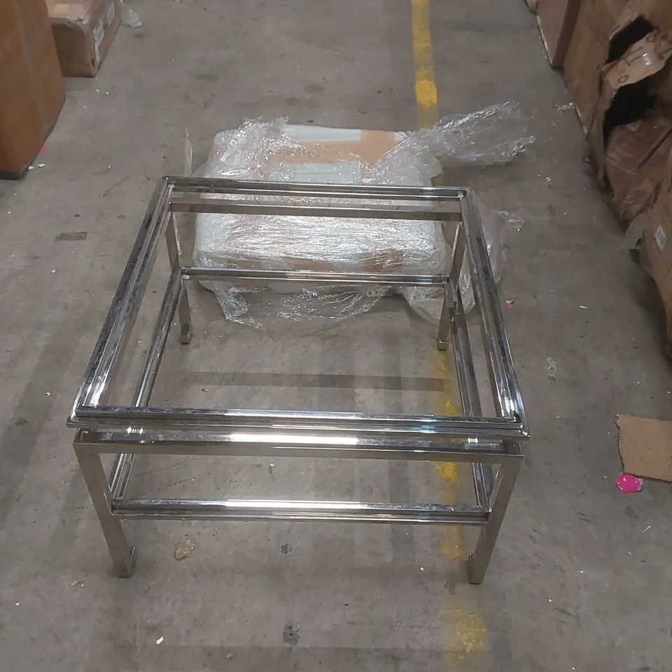 GALLERY INTERIORS COSENZA SIDE TABLE SILVER