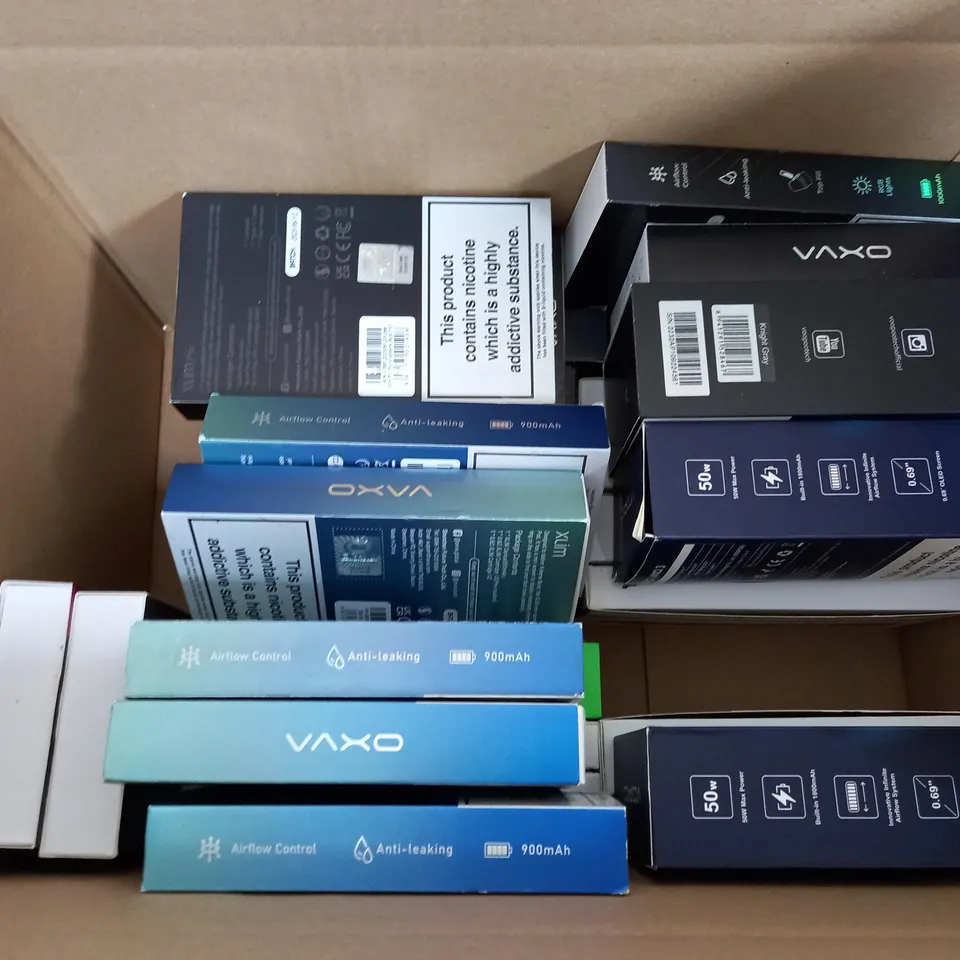 APPROXIMATELY 20 VAPES & E-CIGARETTES TO INCLUDE VOOPOO VINCI 3, OXVA XLIM, VAPORESSO XR MAX ,ETC