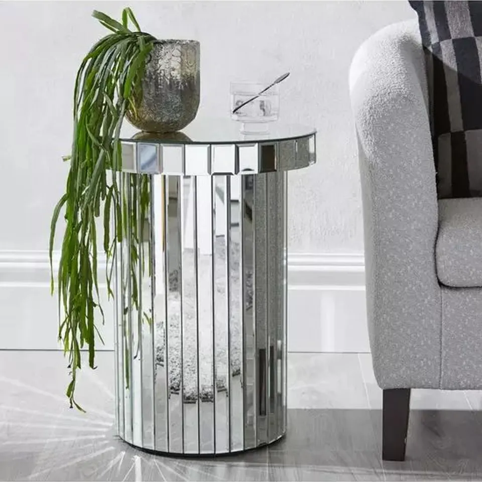 BOXED AZALEA MIRROR TOP SIDETABLE IN SILVER - 1 BOX