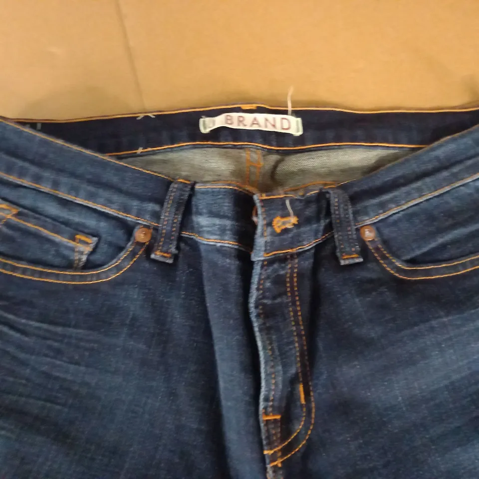 BRAND NEW J BRAND THE SKINNY SLIM FIT LOW RISE JEANS - 31