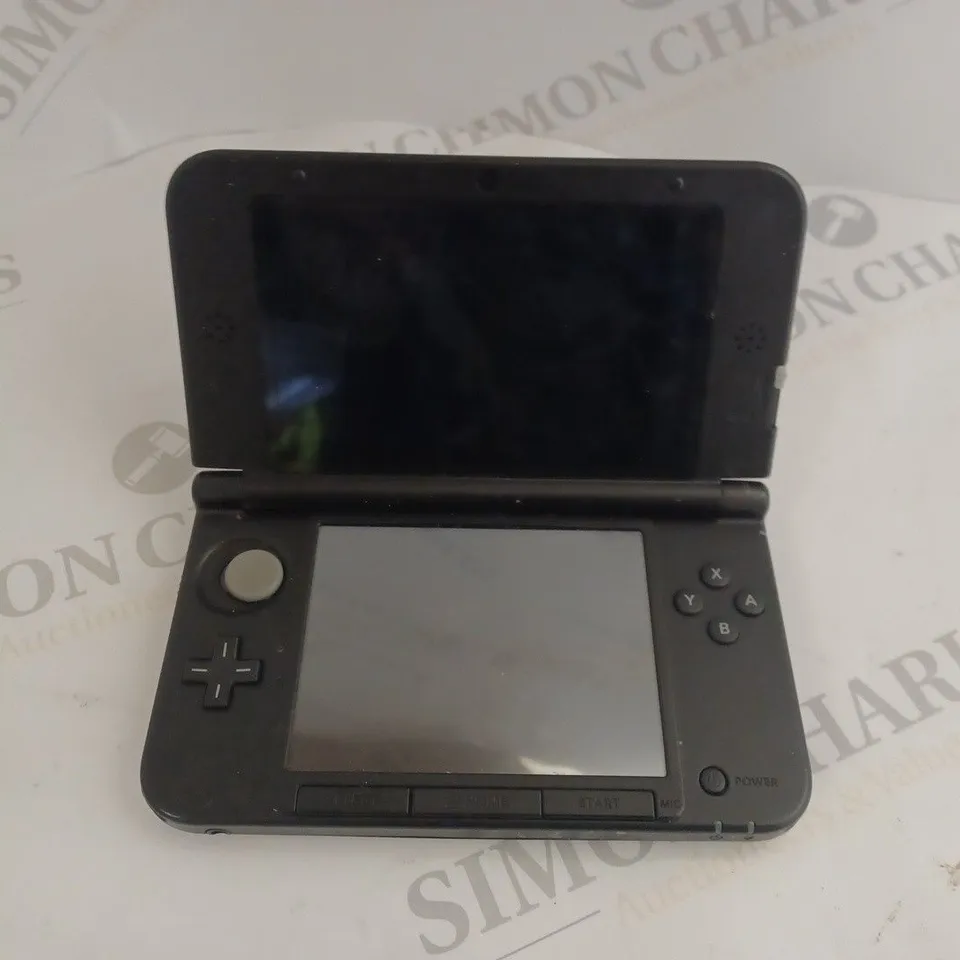 NINTENDO 3DS XL 