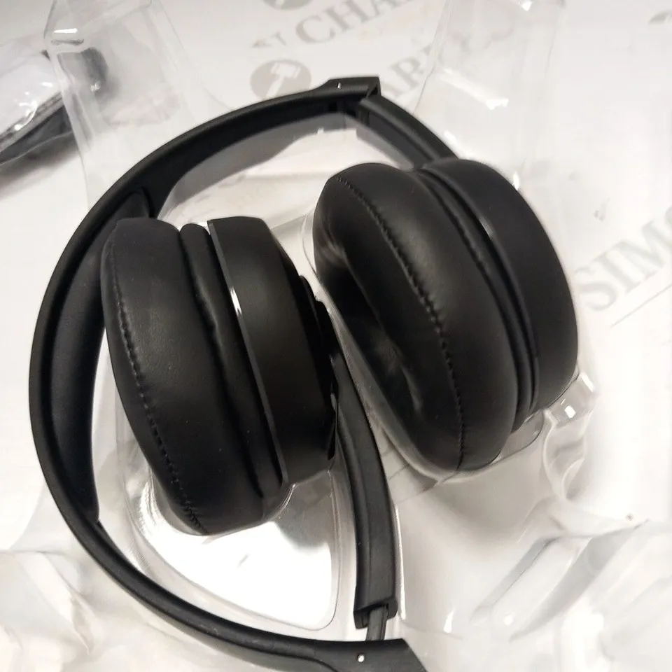 BOXED SKULLCANDY REMIX YOUR STYLE CASSETTE WIRELESS ON EAR HEADPHONES