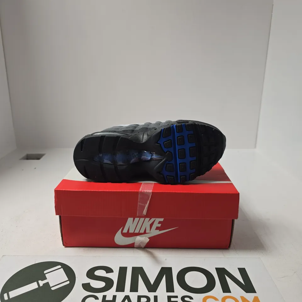 BOXED PAIR OF NIKE AIR MAX 95'S SIZE UK 3