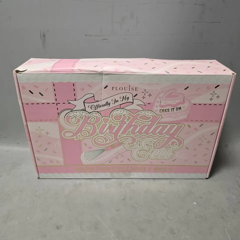 P.LOUISE ASSORTED COSMETIC MYSTERY BOX 