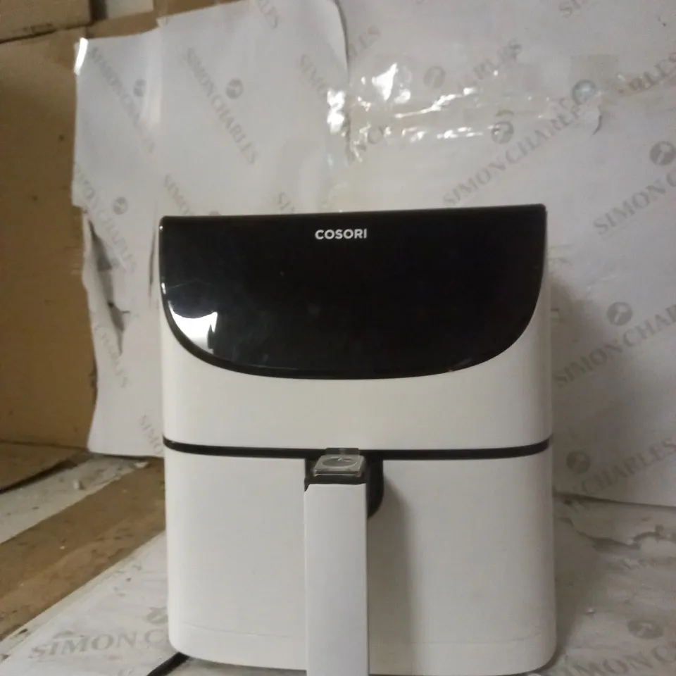 COSORI AIR FRYER 1700W MAX XXL 5.5L DIGITAL TOUCHSCREEN - WHITE