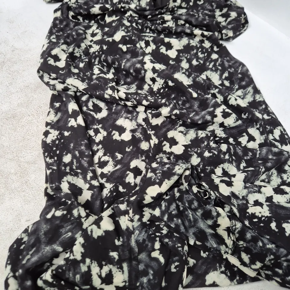 RELIGION CLOTHING – CREAM & BLACK PRINT WOMEN’S GARMENT, UK 20
