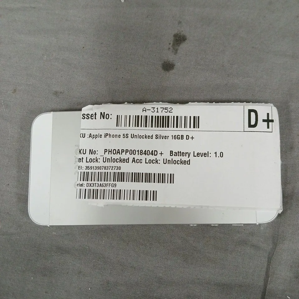 APPLE IPHONE 5S – UNLOCKED – SILVER – 16GB
