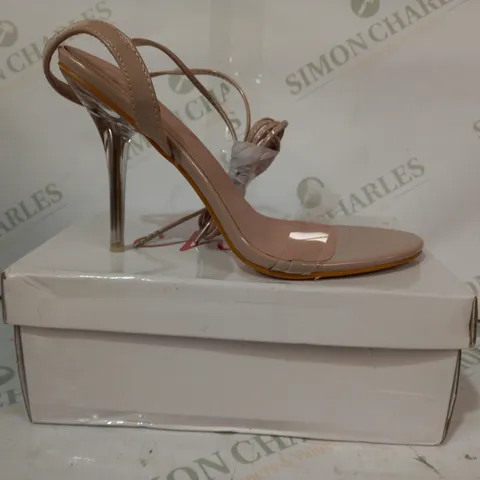 BOXED PAIR OF CHIC OPEN TOE HIGH HEEL SANDALS IN NUDE COLOUR EU SIZE 40