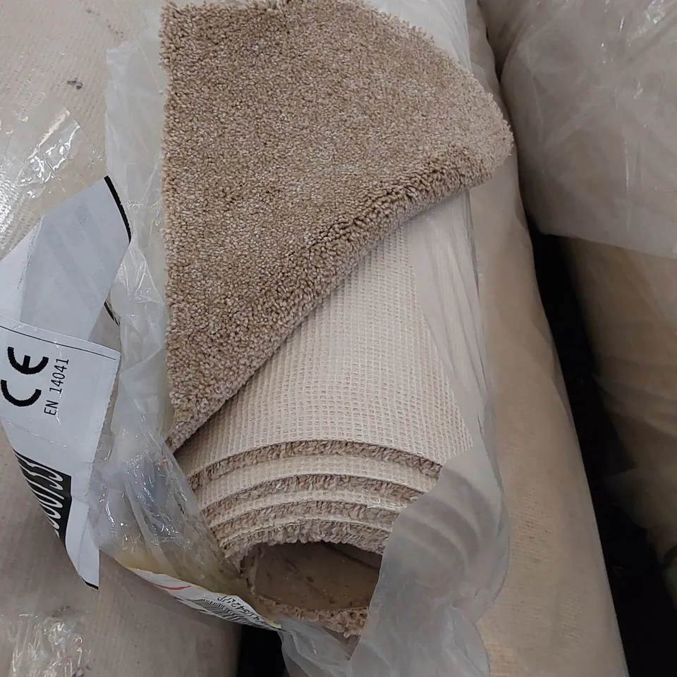 ROLL OF QUALITY STS HERITAGE LUXURY CARPET // SIZE: APPROX. 4 X 3.5m
