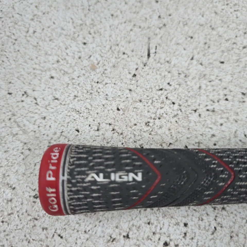 CALLAWAY ROGUE ST DRIVER WITH GOLF PRIDE MCC GRIP