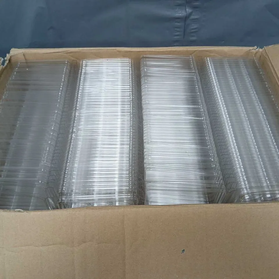 APPROXIMATELY 100 HEART SHAPED CLEAR PLASTIC FOOD TRAYS