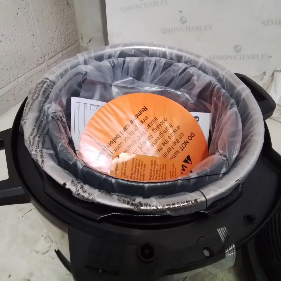 BOXED INSTANT POT PRO CRISP + AIR FRYER 