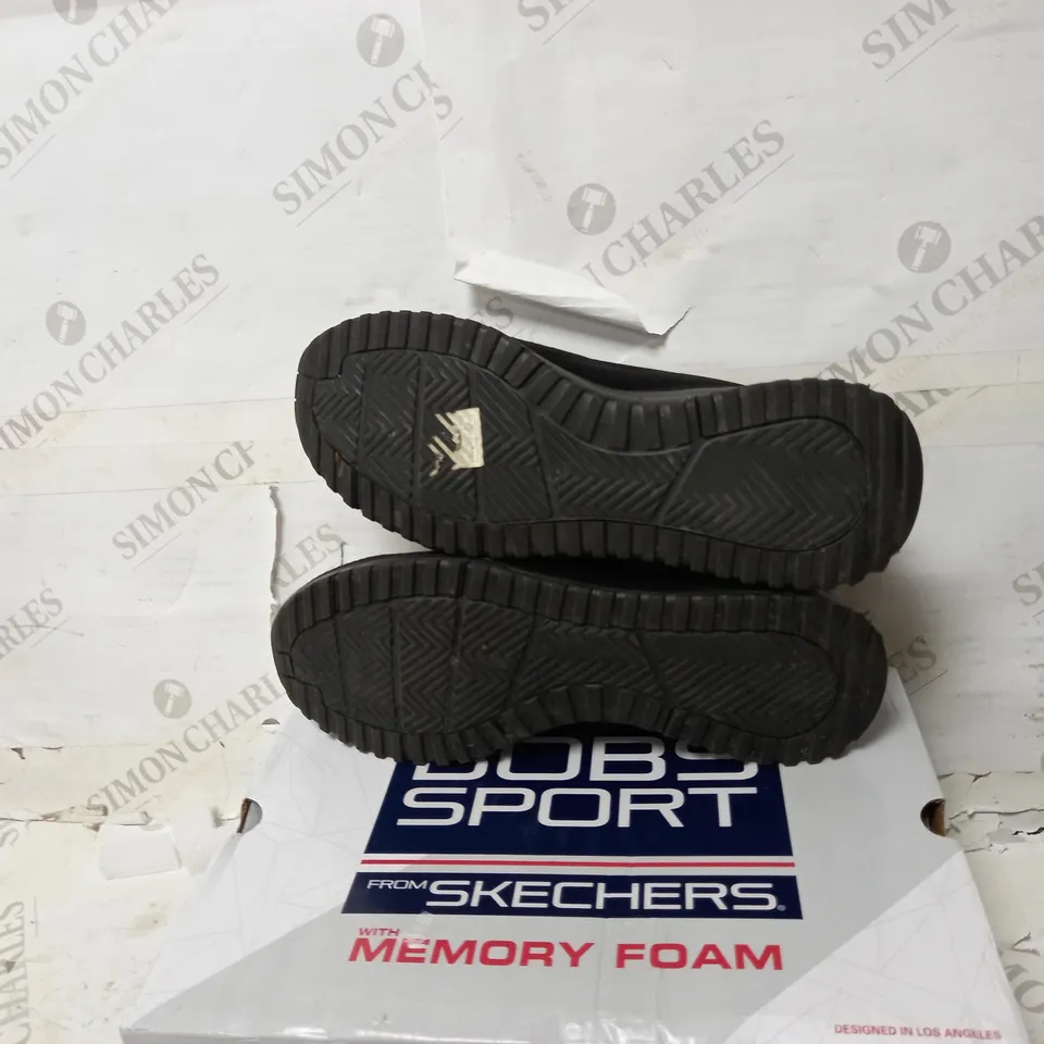 SKECHERS BLACK TRAINERS SIZE 6