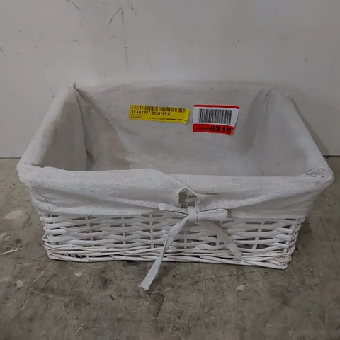 WICKER BASKET
