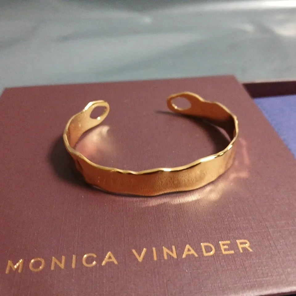 BOXED MONICA VINADER BRACELET - M