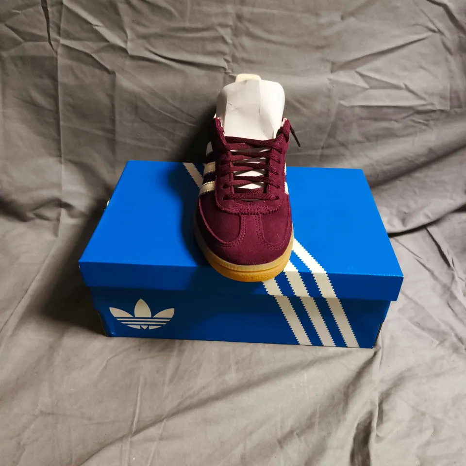 BOXED PAIR OF ADIDAS BURGUNDY SUEDE SNEAKERS – MEN'S UK 5