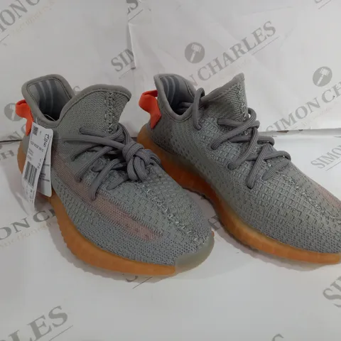 PAIR OF ADIDAS YEEZY BOOST GREY TRAINERS SIZE 5