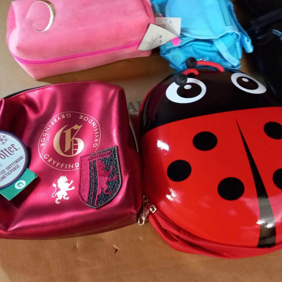 LOT OF 5 ASSORTED BAGS 