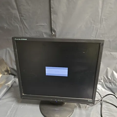 IIYAMA PROLITE E1906S 19-INCH LCD MONITOR
