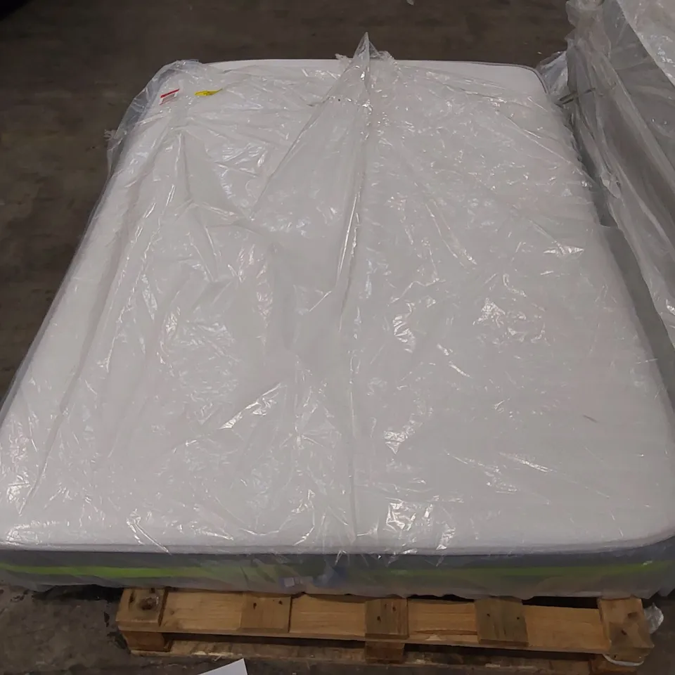 QUALITY BAGGED 4'6" DOUBLE HYBRID MEMORY FOAM OPEN COIL MATTRESS 