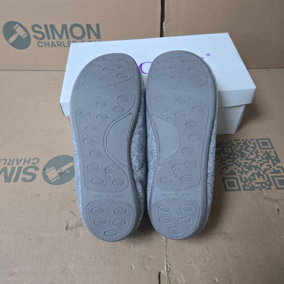 LOTUS ALONDRA ULH112 BLUE SLIPPERS SIZE 39 BOXED