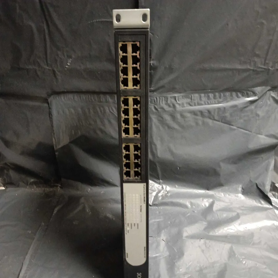 3COM BASELINE SWITCH 2024 24-PORT ETHERNET SWITCH, RACK-MOUNT, 1U