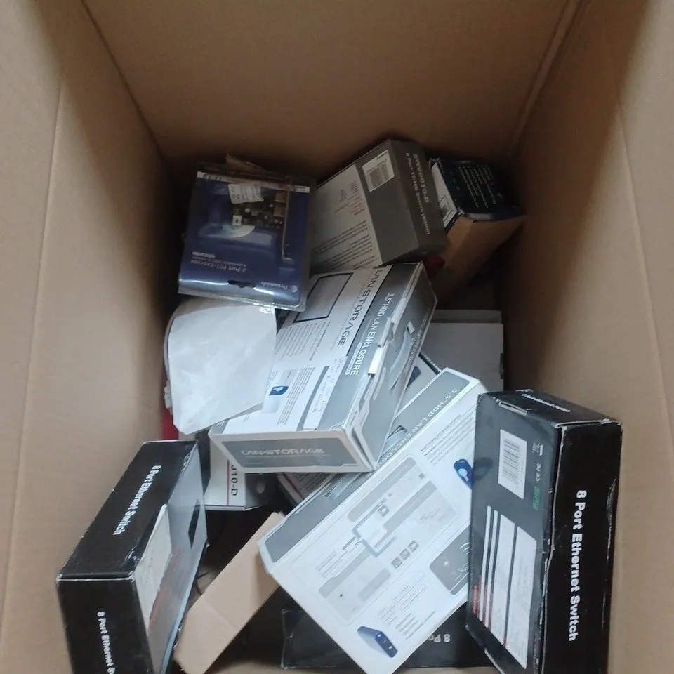 APPROXIMATELY 20 ASSORTED ELECTRICAL ITEMS TO INCLUDE NETWORK CARD, 5 PORT SWITCH AND 3.5" HDD ENCLOSURE