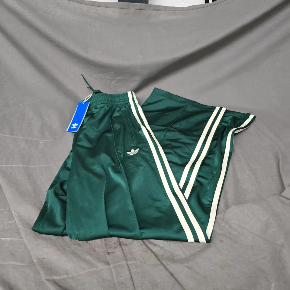 ADIDAS FIREBIRD TRACKPANTS IN DARK GREEN SIZE S