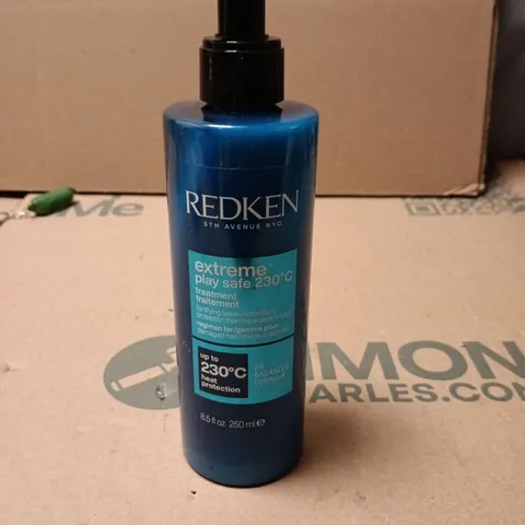 REDKEN EXTREME PLAY SAFE HEAT PROTECTION TREATMENT – 250ML