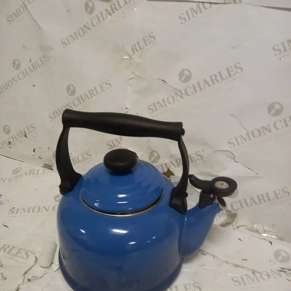 LE CREUSET TRADITIONAL STOVE-TOP KETTLE BLUE