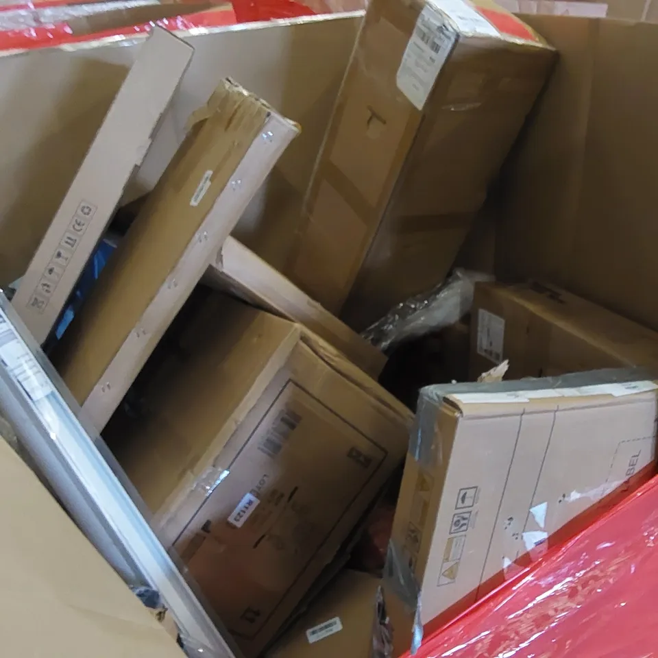 PALLET CONTAINING HOUSEHOLD AND CONSUMER PRODUCTS. INCLUDES FOLDING CHAIR, SKELETON DISPLAY, TOYS, DECOR ITEMS, TOILET SEAT ETC 