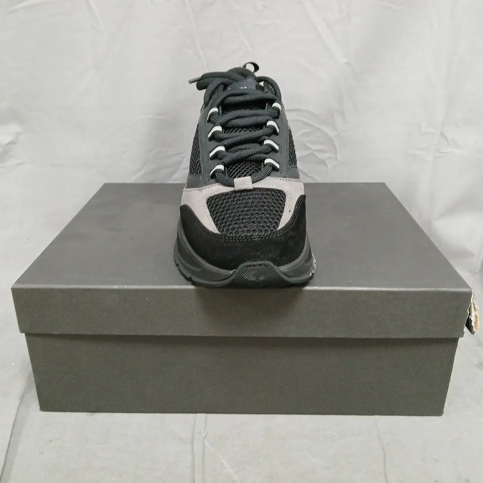 BOXED PAIR OF CLEENS ESSENTIAL RUNNER EVO TRAINERS IN OBSIDIAN SIZE UK 11.5