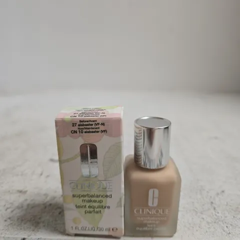 CLINIQUE SUPERBALANCED MAKEUP FOUNDATION 30 ML – BOXED 