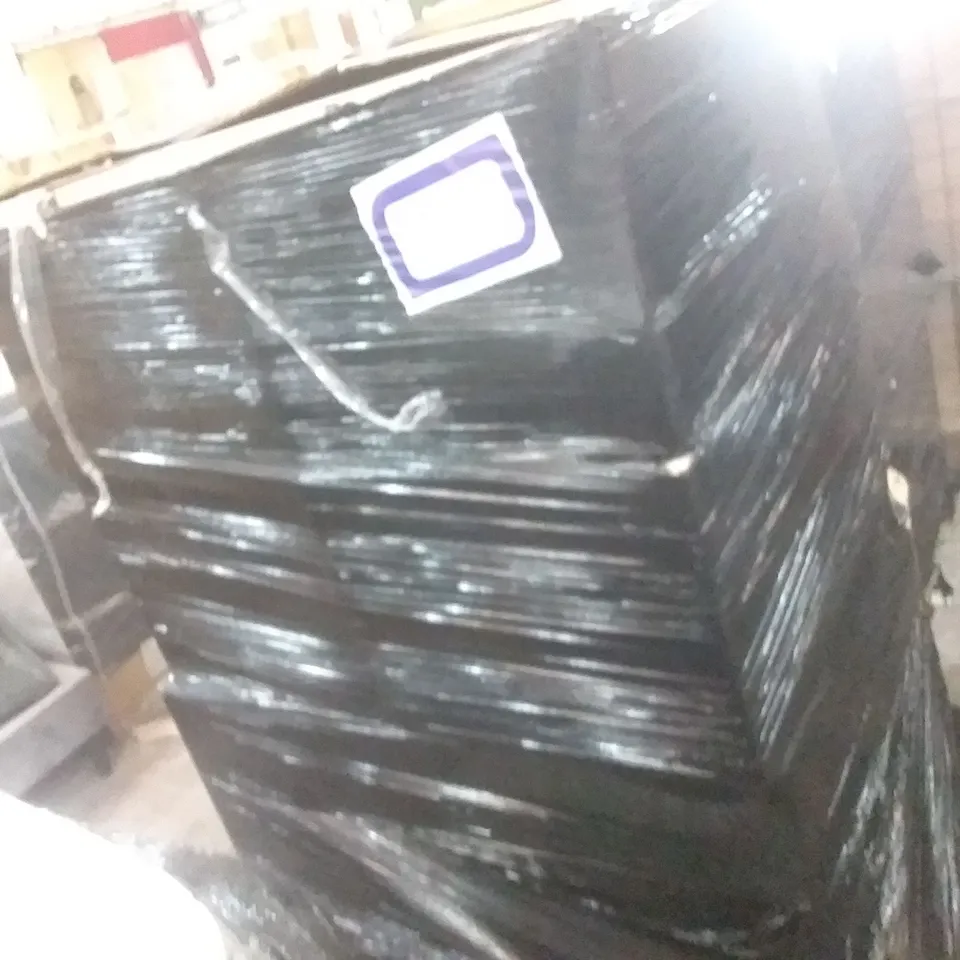 PALLET OF ASSORTED ITEMS INCLUDING GOGOKIDS INFLATABLE CACTUS WITH SPRINKLER, JUPSK SCREWS AND WALL MOUNTS, 4 SHEET WRAPPING PAPER, THAMSPORO ICE CUBE TRAY, WATCH CASE, ARTIFICAL PLANT WEDDING ARRAN  