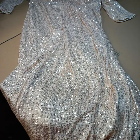 GIFFNISETI GOLD SEQUIN DETAILED STATEMENT EVENING DRESS - 2XL