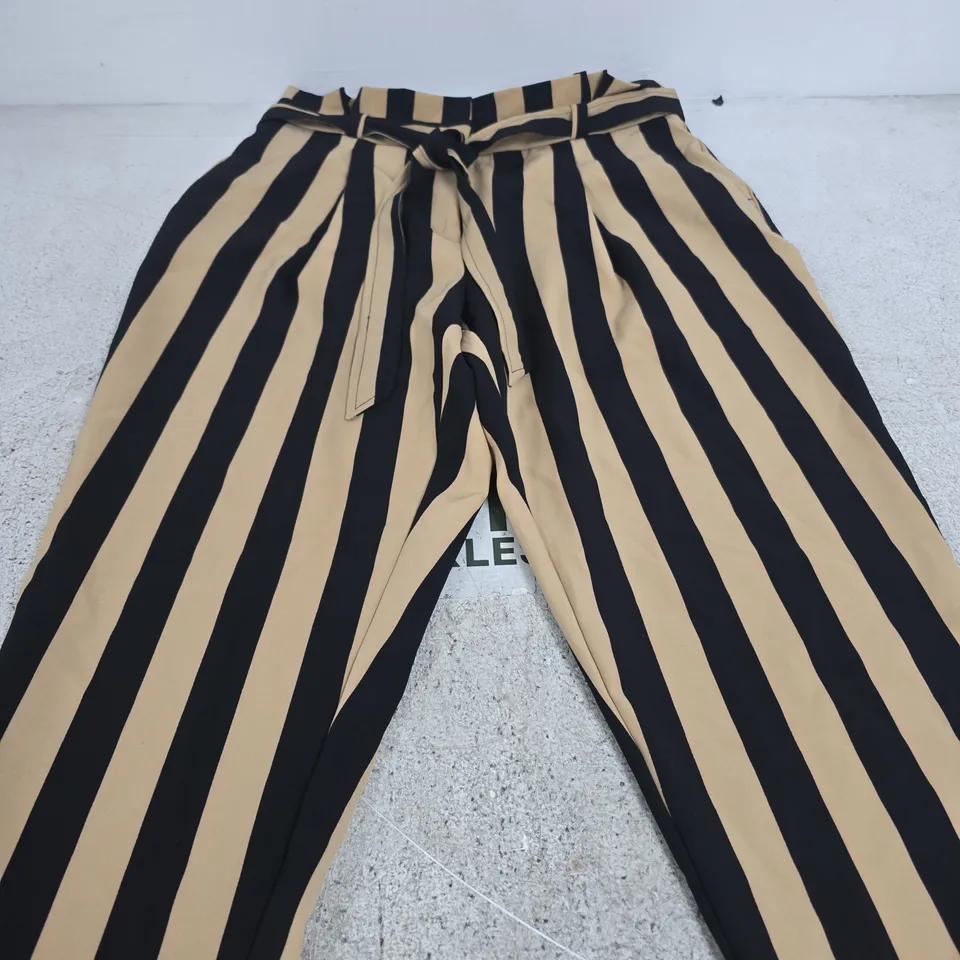 NEW LOOK WOMEN’S STRIPED WIDE-LEG TROUSERS – UK 12