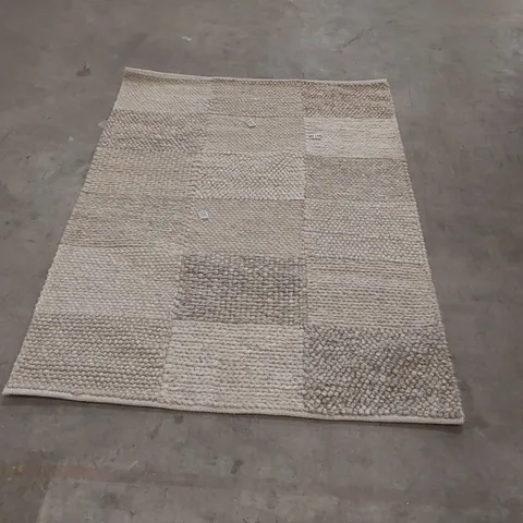QUALITY DESIGNER AREA RUG - APPROXIMATELY 170 x 120cm