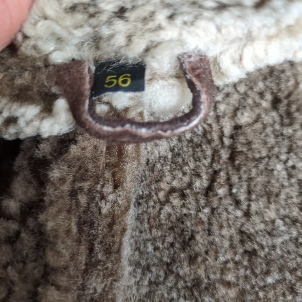 MEN'S SHEARLING COAT, UK 46 (EU 56) – ORIGINAL SHEARLING