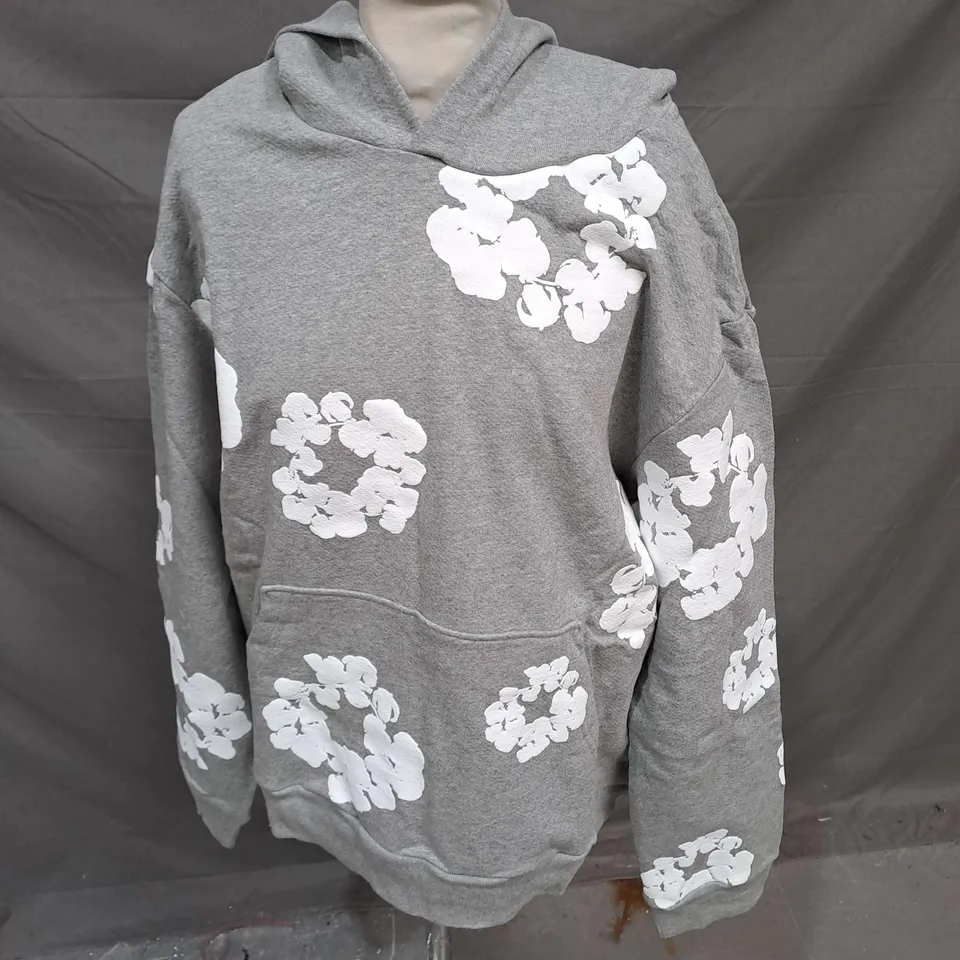 DENIM TEARS COTTON WREATH PRINTED HOODIE IN GREY SIZE M