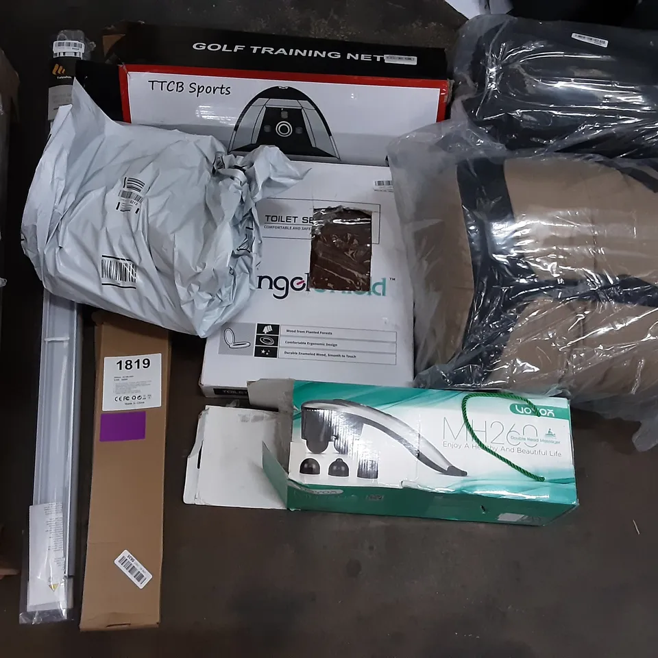 PALLET OF ASSORTED PRODUCTS INCLUDING ANGEL SHIELD TOILET SEAT, GOLF TRAINING NET, TAIYOHOMES DAY AND NIGHT ROLLER BLINDS, VOYON DOUBLE HEAD MASSAGER, SBOLY TOASTER, HOSE CONTACT PAPER