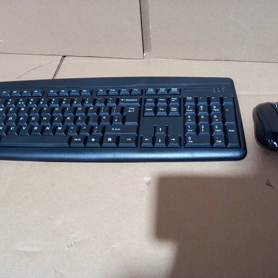 ONN WIRELESS KEYBOARD 