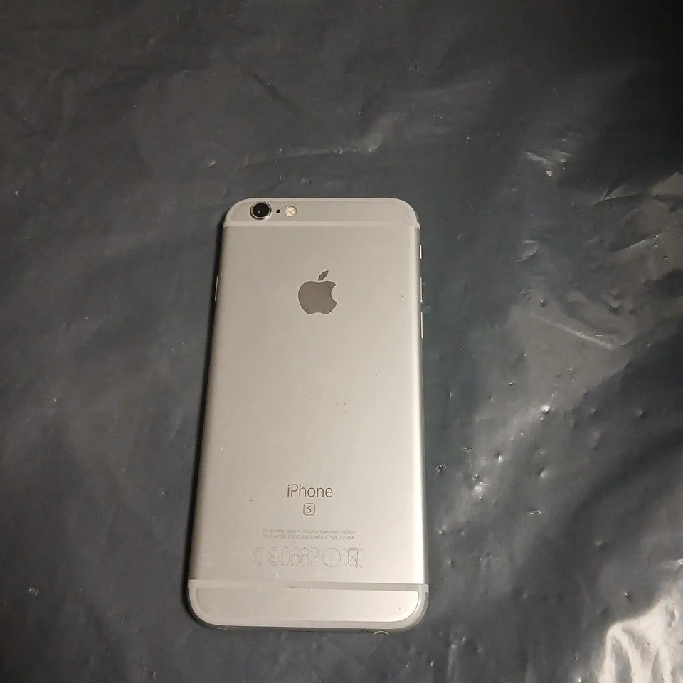 APPLE IPHONE – SILVER 