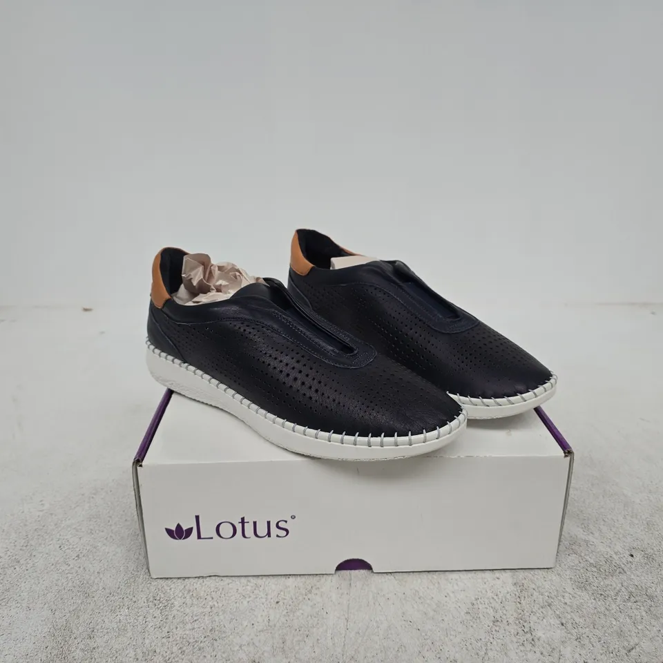 LOTUS LORENA NAVY LEATHER SHOES EU 41 BOXED