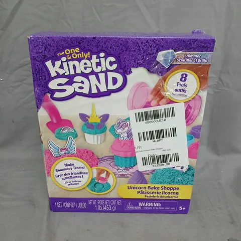KINETIC SAND UNICORN BAKE SHOPPE SET – 1 LB (453 G)
