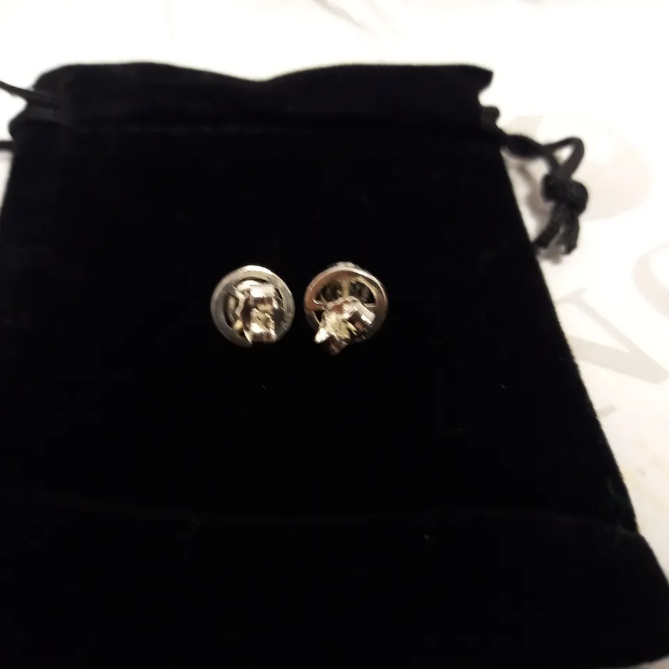 SILVER EFFECT ROUND SPARKLE STUD EARRINGS